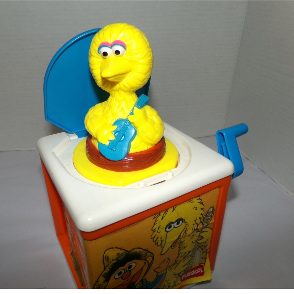 Vintage 1986 Playskool Sesame Street Big Bird Jack-in-the-Box Musical Toy 5050